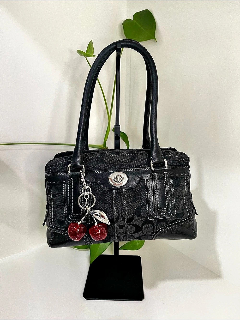 Coach Hamptons Signature Medium Satchel Black Signature Shoulder Bag